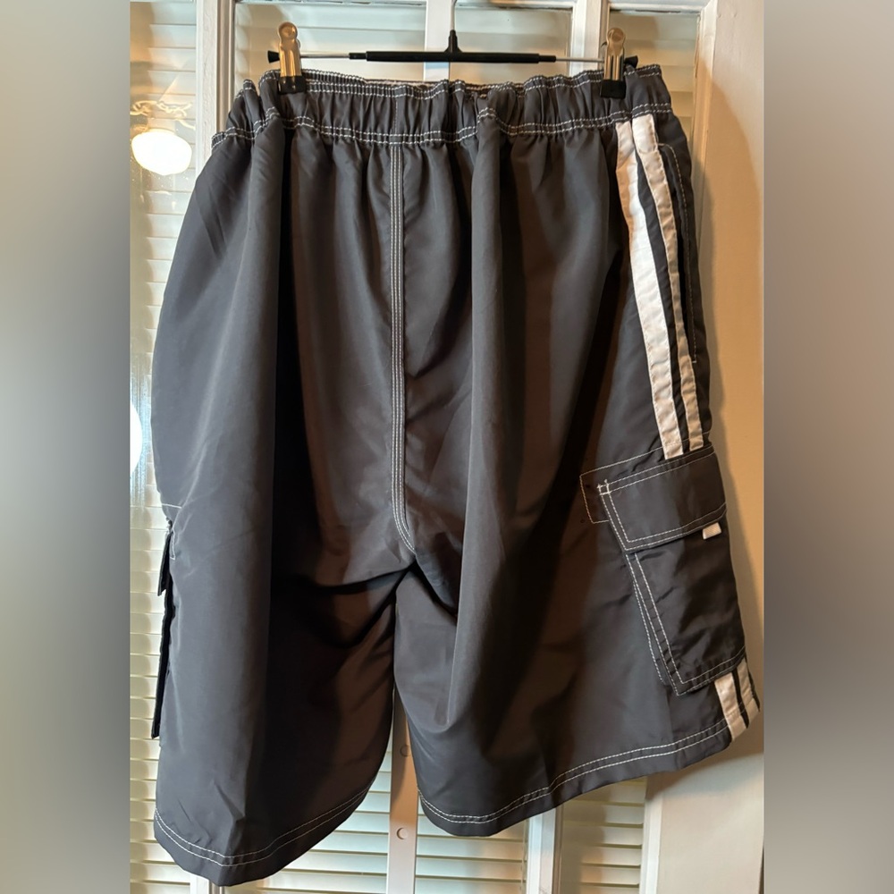 Men’s Swim Trunks with Pockets-Size XXL - Picture 5 of 7